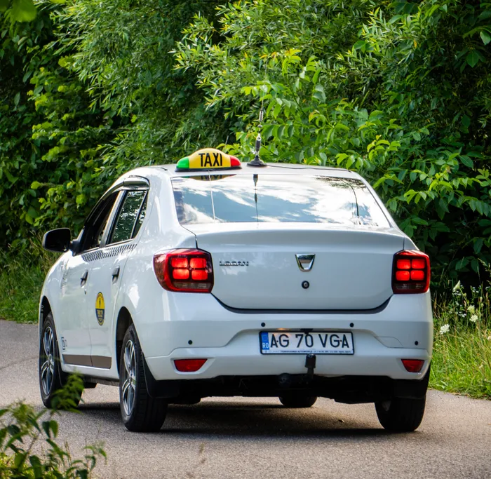 VGA Taxi – exterior lateral