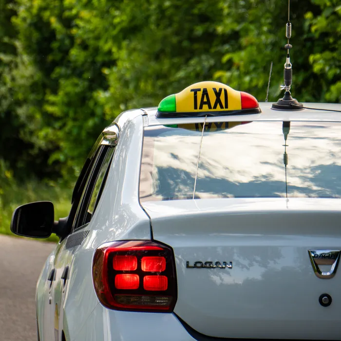 VGA Taxi – interior spate