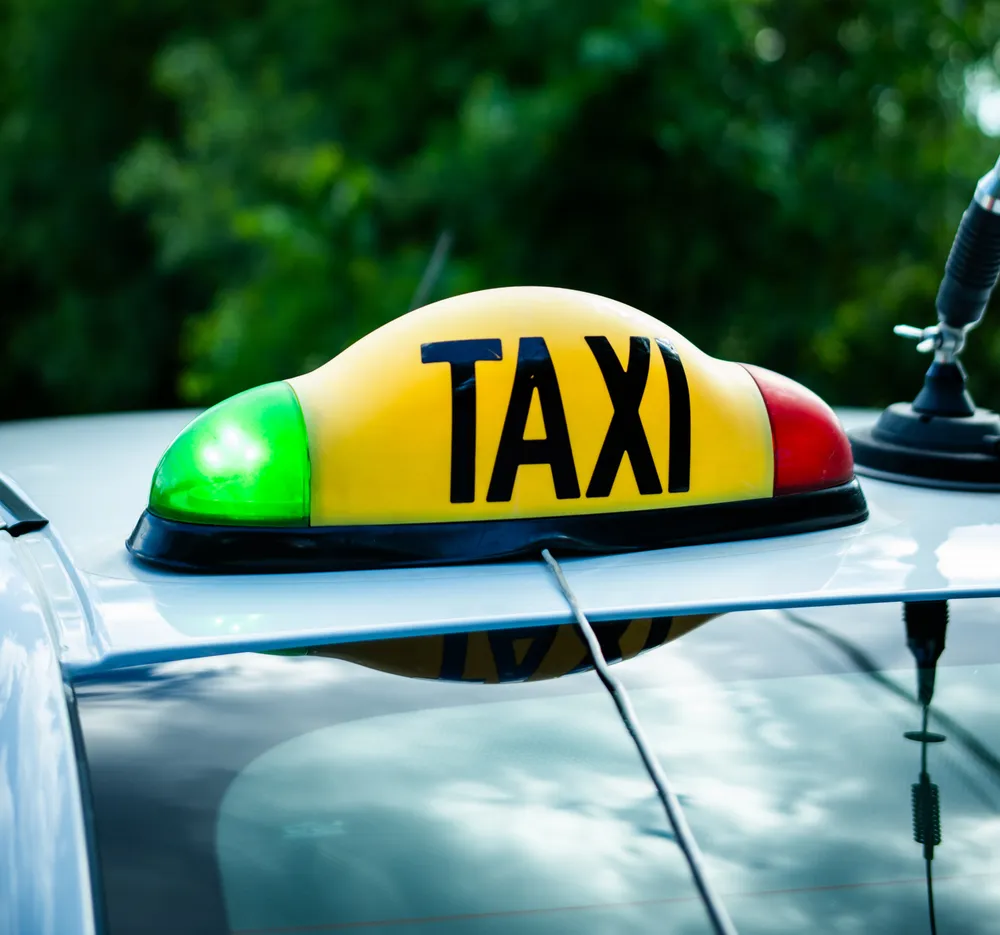 Taxi sigur Câmpulung
